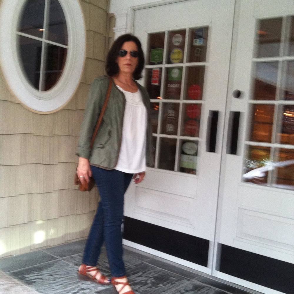 Meet your Posher, Debbie